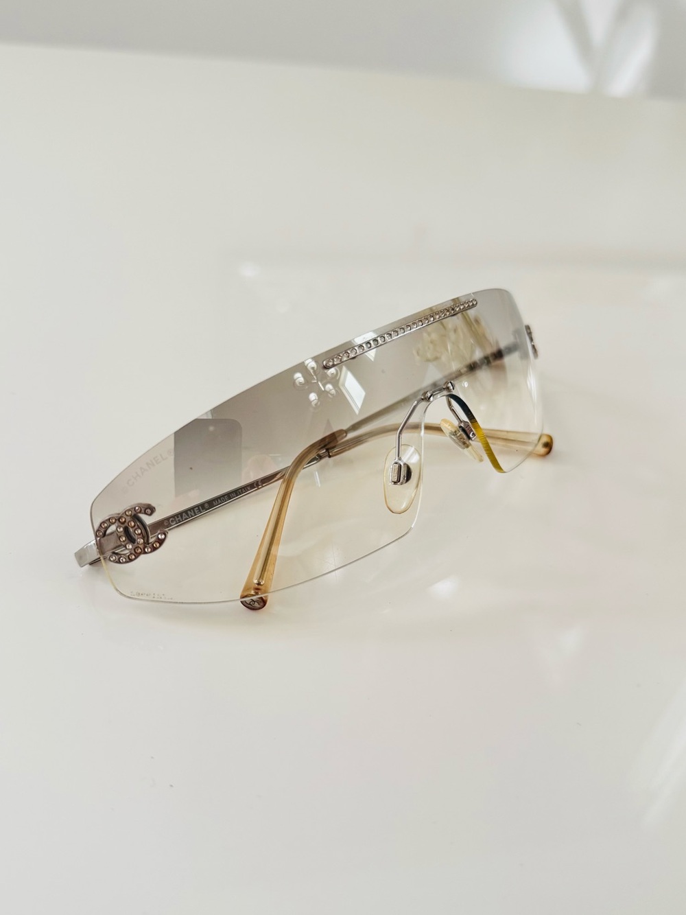 RARE ๐ Vintage Chanel rimless light gray crystal CC sunglasses - Picture 3 of 7